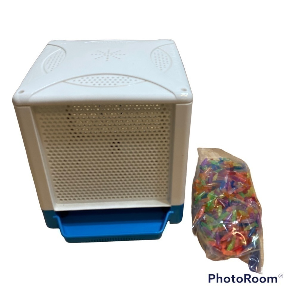 Vintage Light Brite Cube W/ Hundreds of Pegs Colorful White Kids Toy